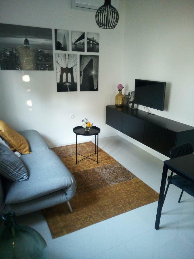 Mirela Apartment
